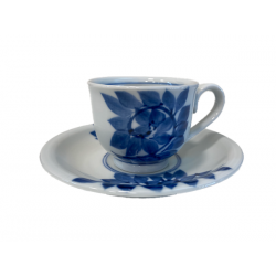 tea cup and saucer
